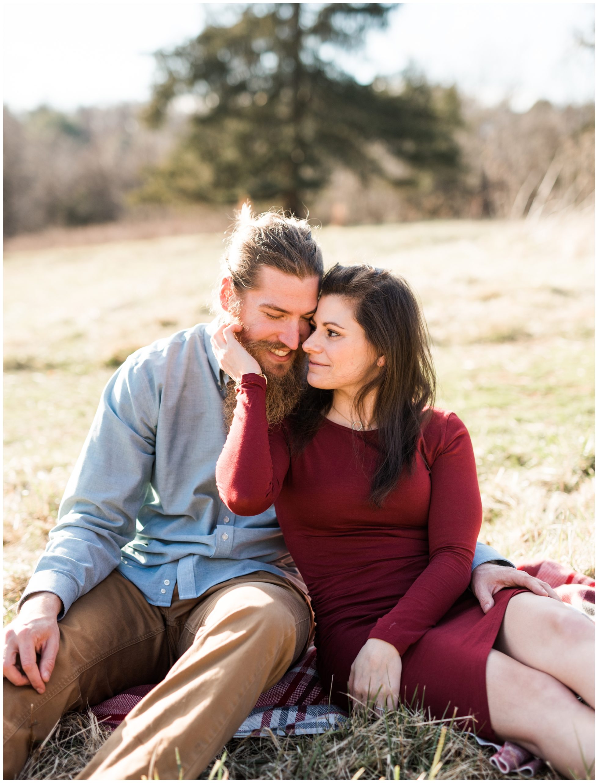 Monticello Trail winter engagement session in Charlottesville Virginia 
