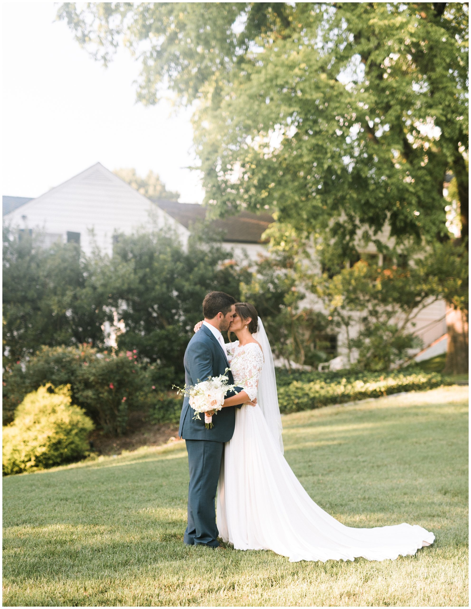 Intimate backyard wedding in Richmond Virginia
