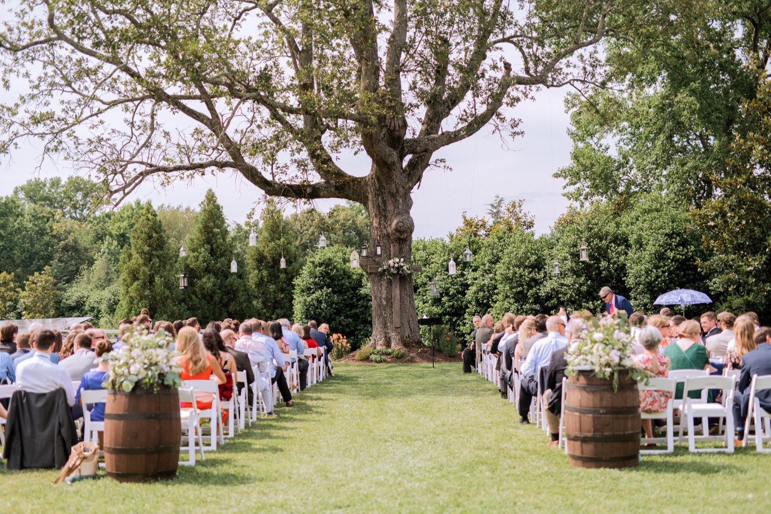 Guests and alter awaiting bride and groom for summer wedding in Richmond, Virginia
