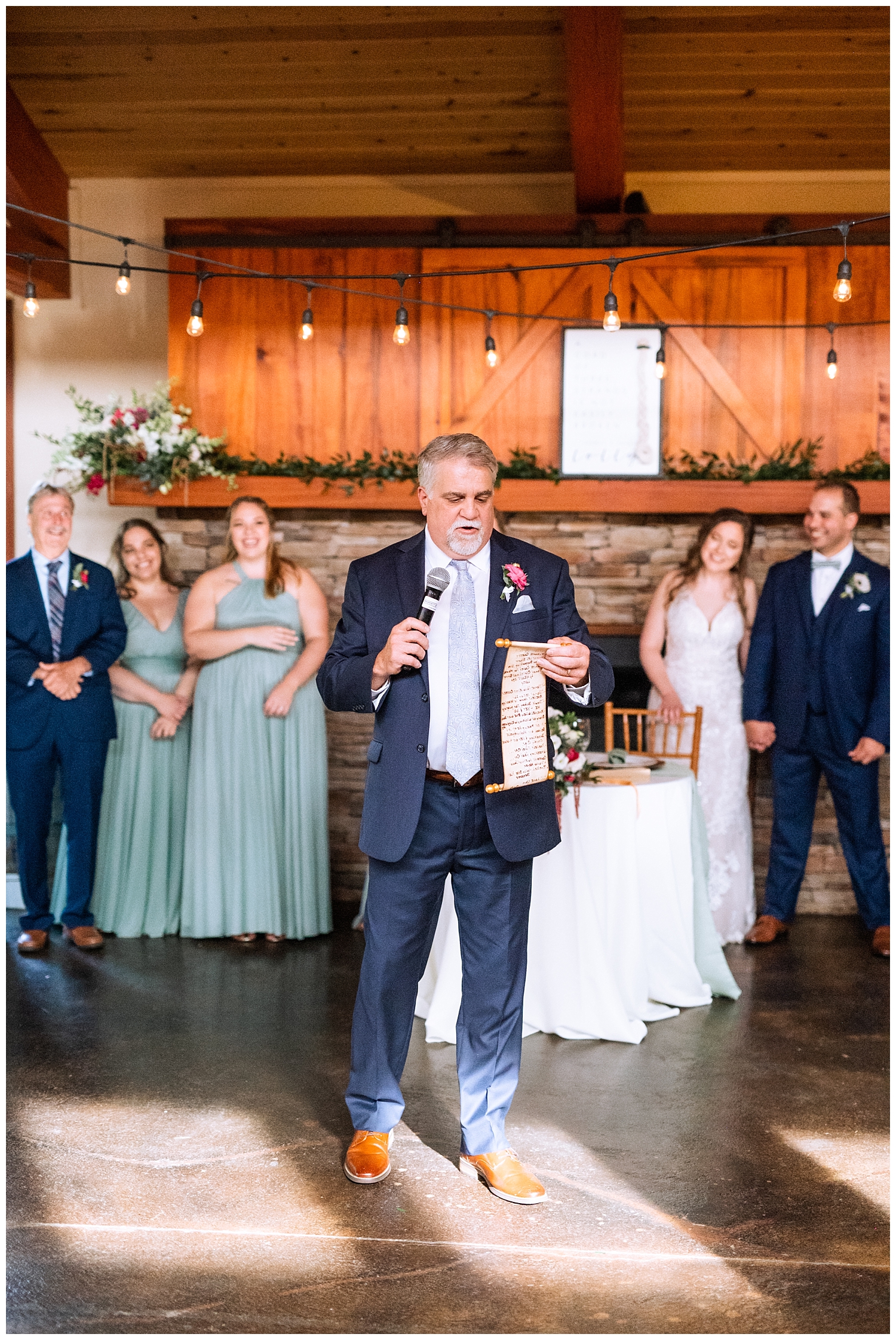 Father of the Bride toast at Ashton Creek Vineyard wedding